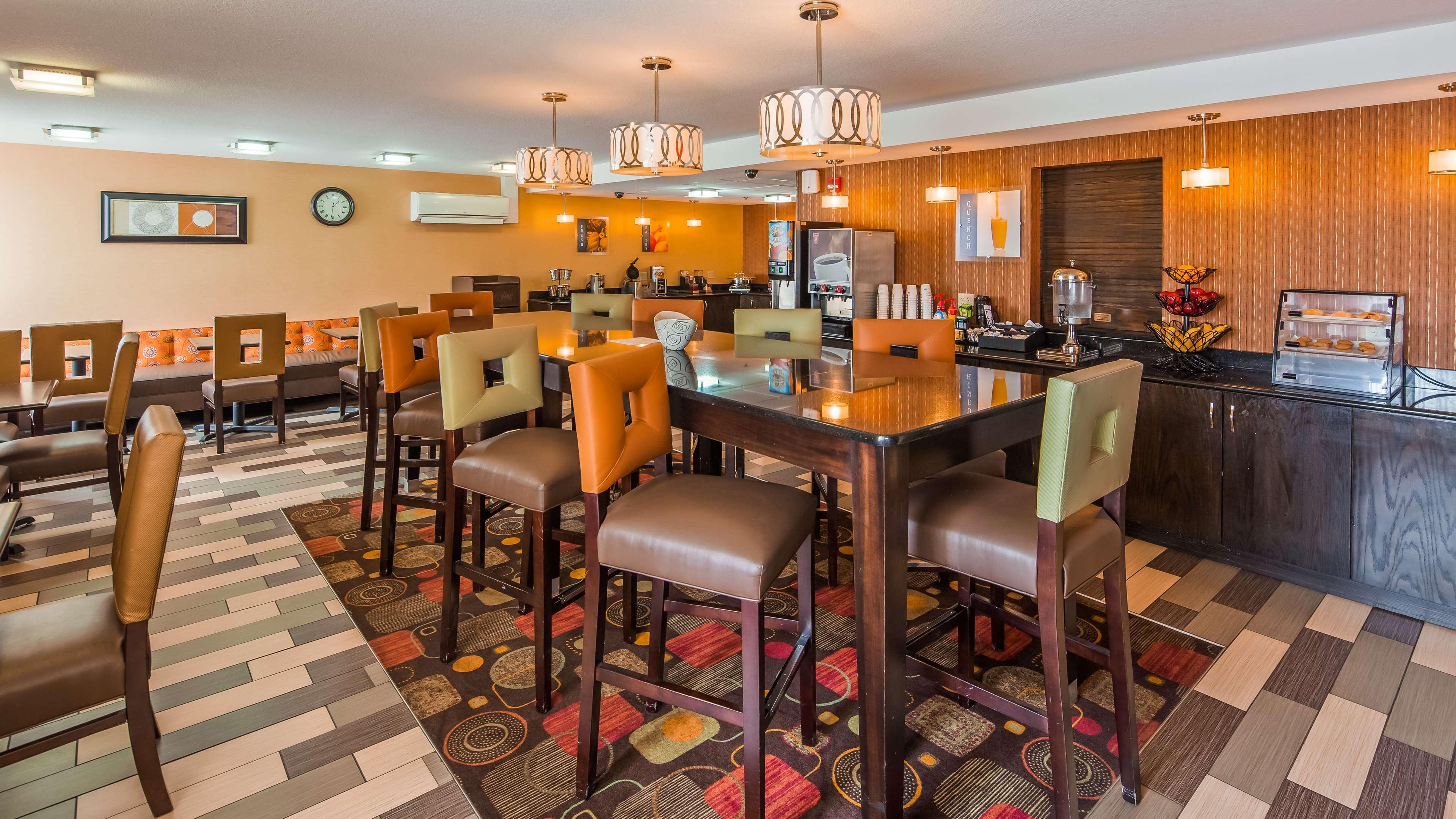 Best Western Luxbury Inn Fort Wayne Exterior foto